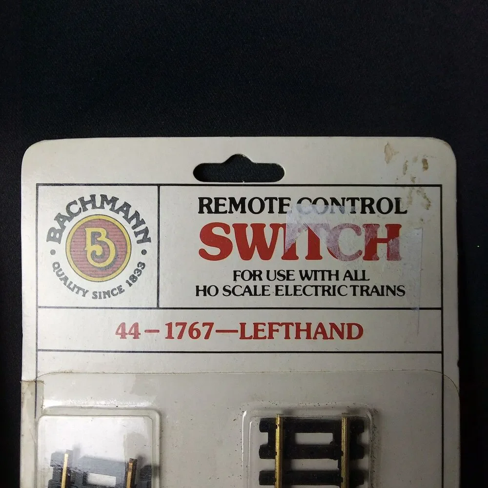 Bachmann HO Scale Remote Control Switch Right Hand, Left Hand  Lot of 2